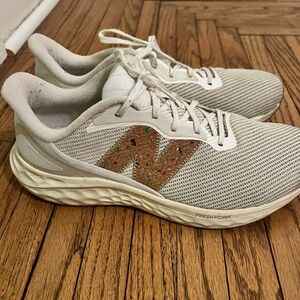 New Balance White and Tan Sneakers
